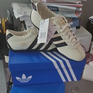 Adidas Women's Tokyo Cream and Black Sneakers